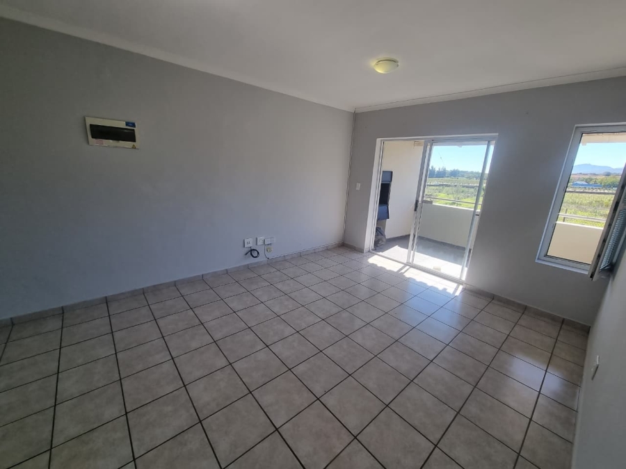 To Let 2 Bedroom Property for Rent in Klein Drakenstein Western Cape